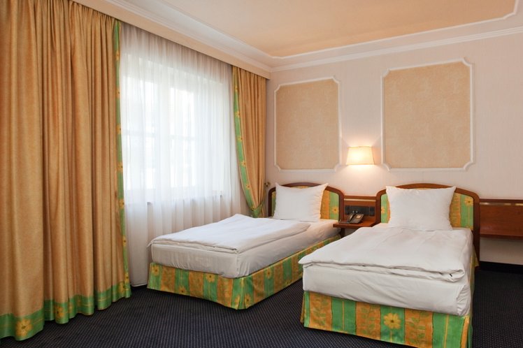 SINGLE DELUXE Room