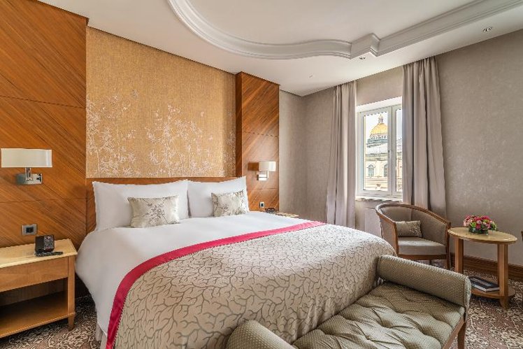 DOUBLE SUPERIOR Room