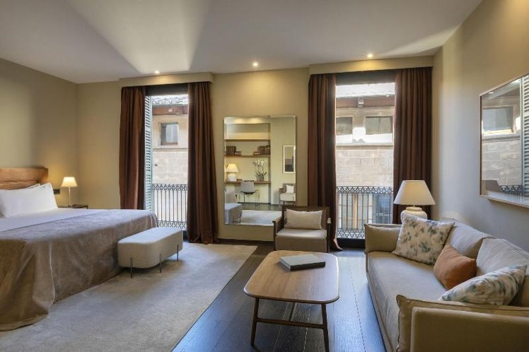JUNIOR SUITE KING SIZE BED Room