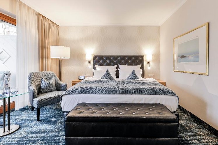 DOUBLE STANDARD Room