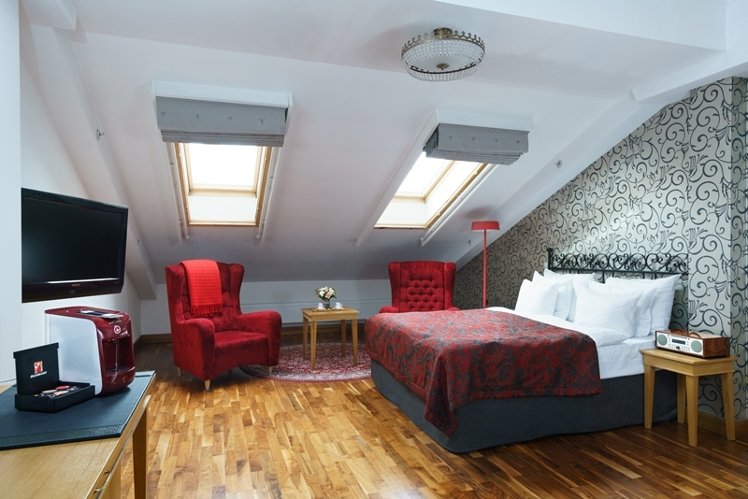 DOUBLE SUPERIOR Room