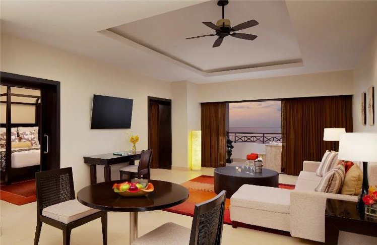 SUITE CLUB OCEAN FRONT Room