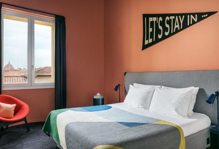 SUITE KING SIZE BED Room