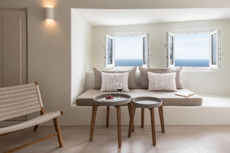 CAVE SEA VIEW ONE BEDROOM Room