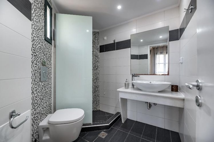 TRIPLE STANDARD Room