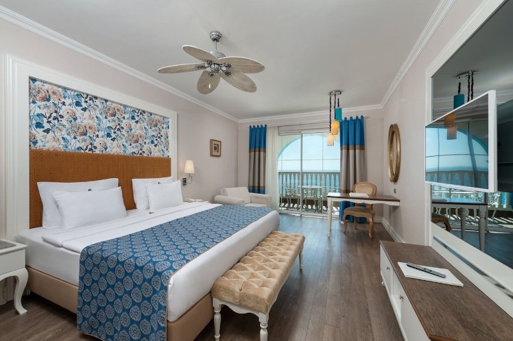 Rubi Platinum Spa Resort and Suites
