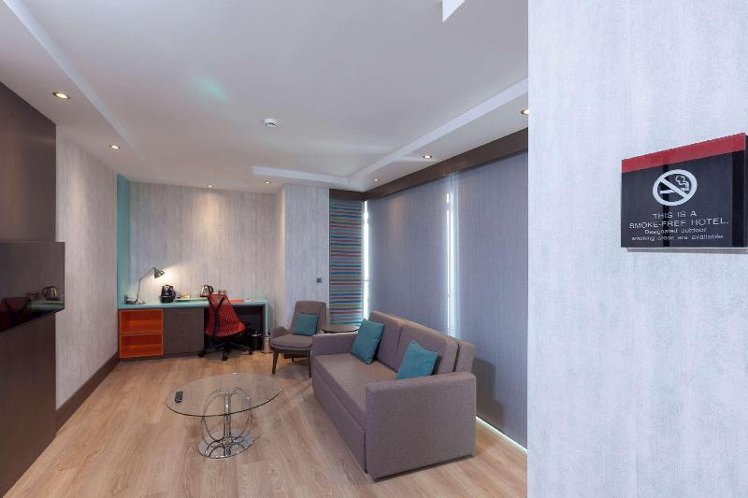 SUITE QUEEN BED NON SMOKING Room