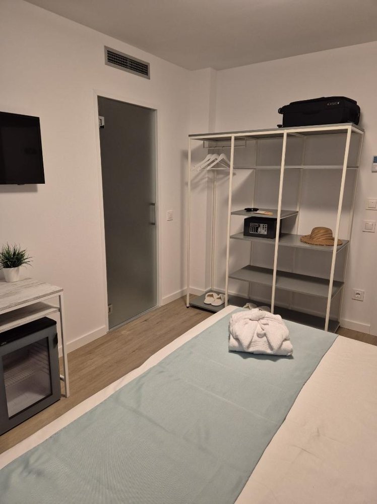 JUNIOR SUITE STANDARD Room
