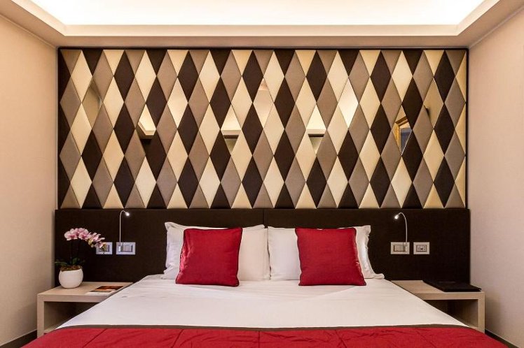 DOUBLE KING SIZE BED Room