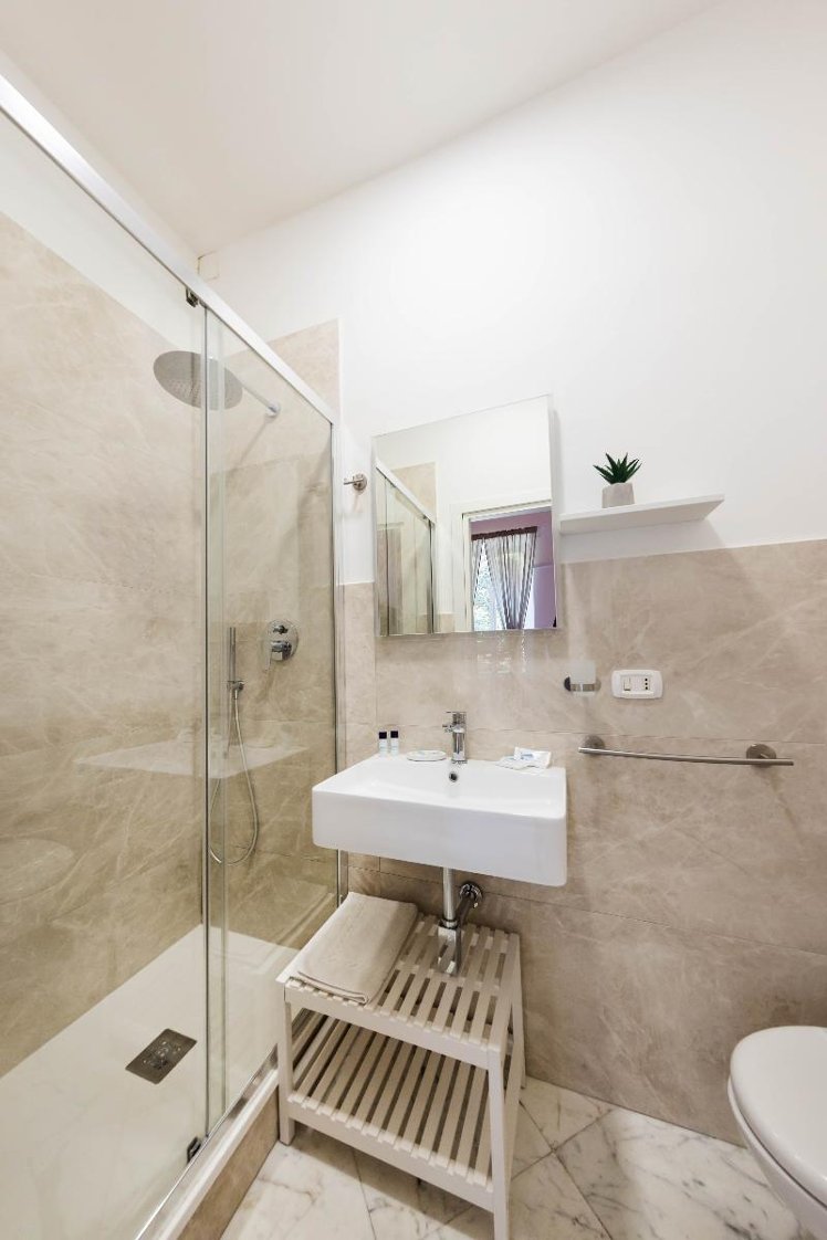 TRIPLE STANDARD Room