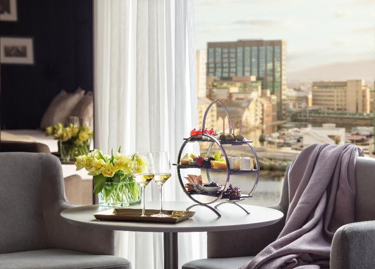 JUNIOR SUITE WITH VIEWS Room
