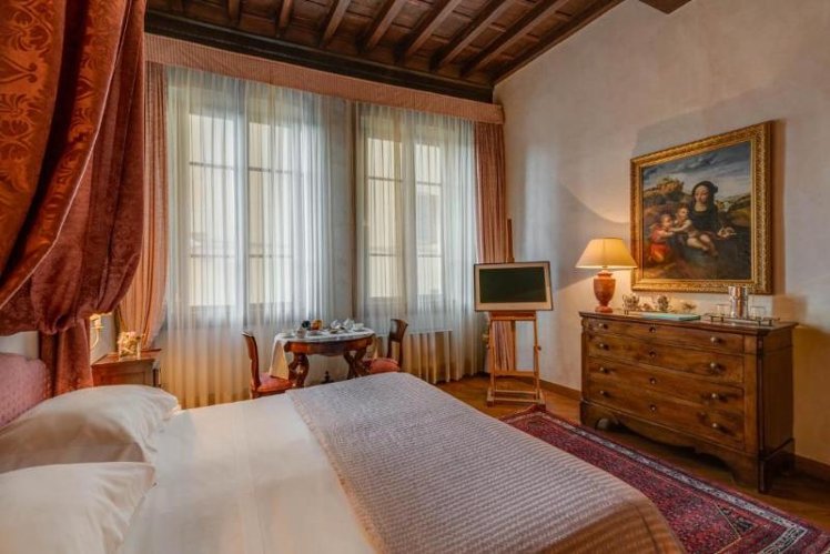 DOUBLE DELUXE Room