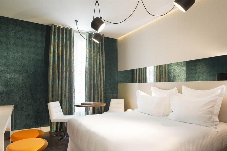 Dupond Smith Hotel