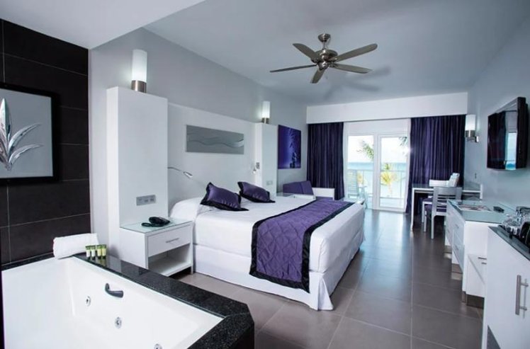 JUNIOR SUITE PREMIUM OCEAN VIEW Room