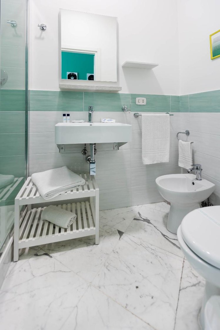 DOUBLE ONE BEDROOM ONE BATHROOM Room
