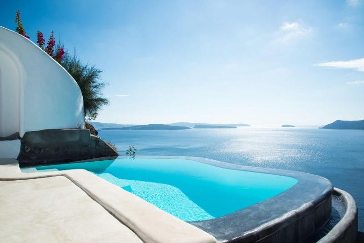 SUITE DELUXE WITH PRIVATE POOL Room