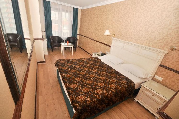 DOUBLE STANDARD Room