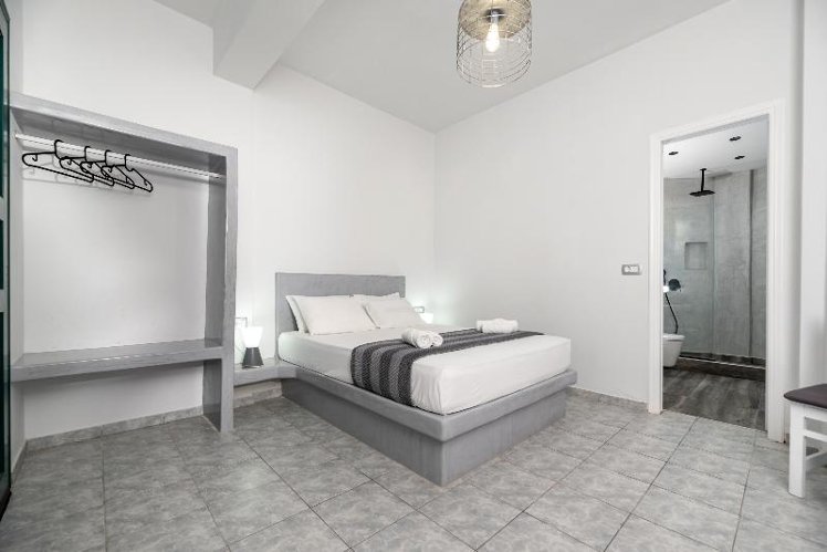 DOUBLE STANDARD Room