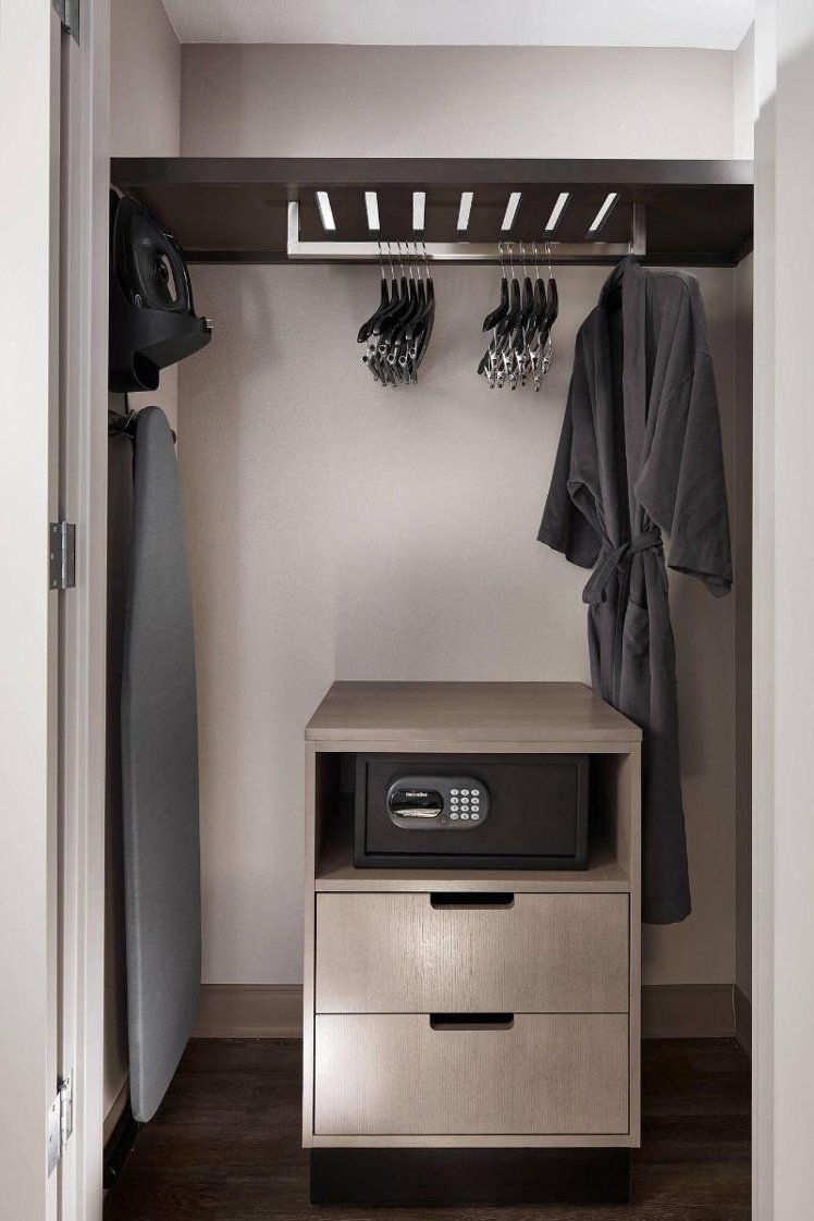 DOUBLE CLUB TWO QUEEN BEDS Room