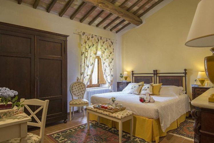 DOUBLE SUPERIOR Room
