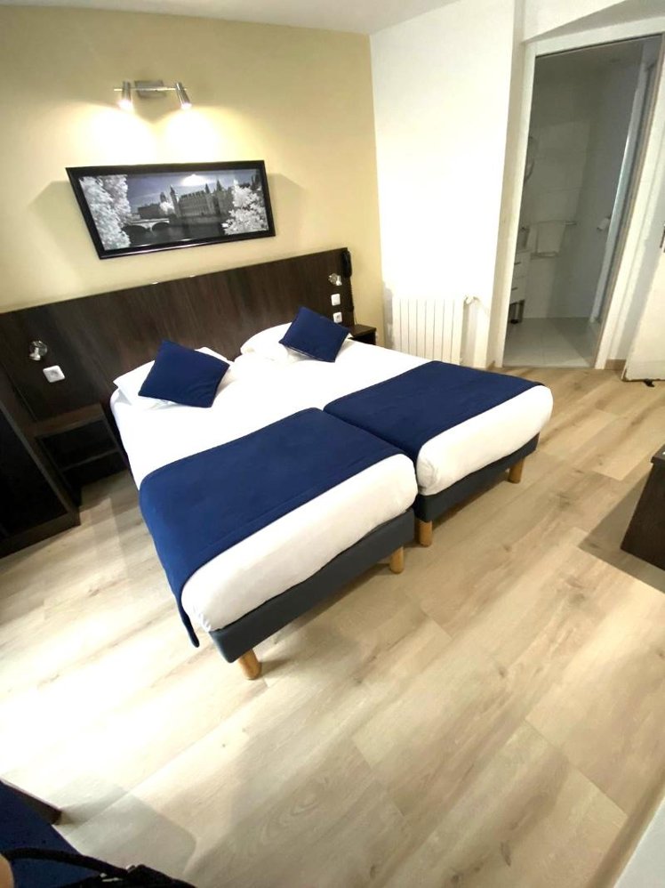 Double or Twin TWO BEDS Room