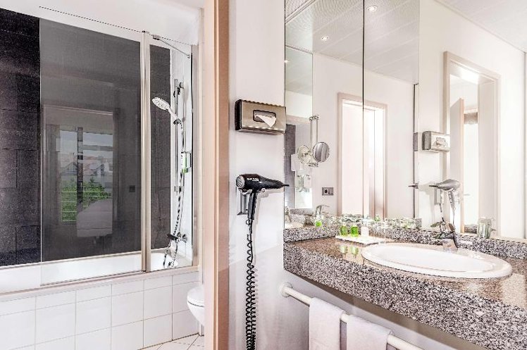 DOUBLE SINGLE USE STANDARD Room