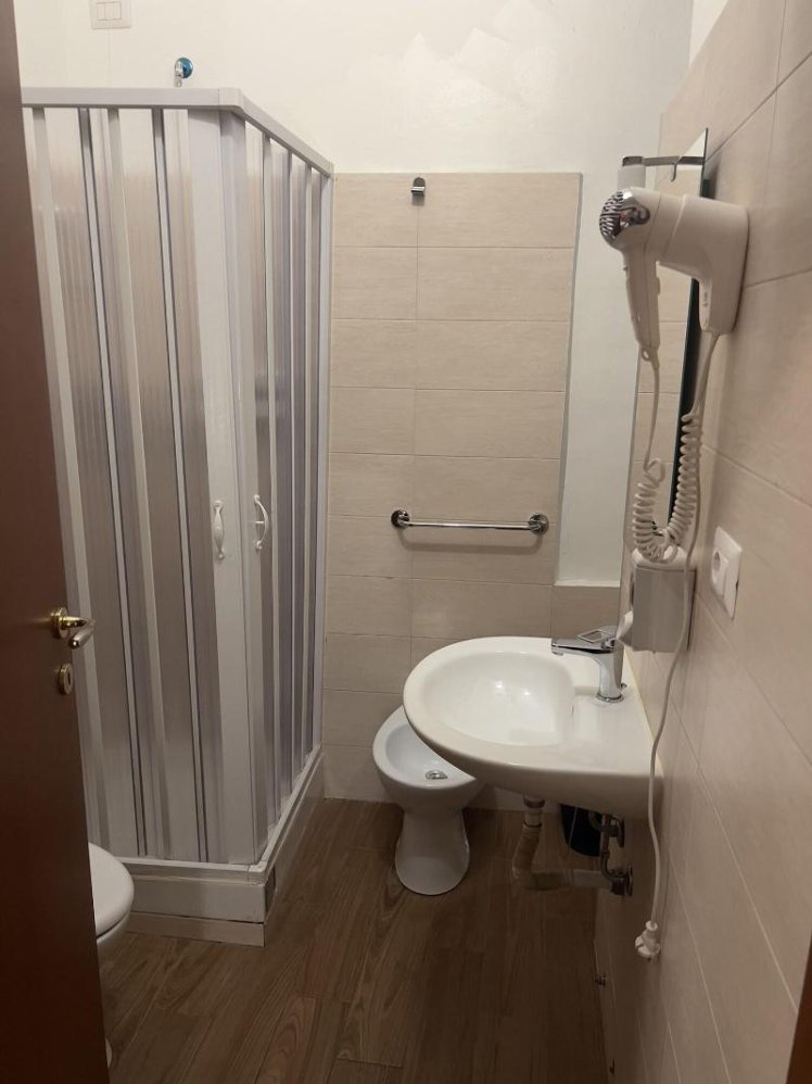 TRIPLE STANDARD Room