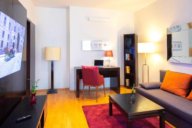 STUDIO SUPERIOR Room