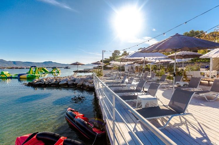 Brown Beach House hotel & spa