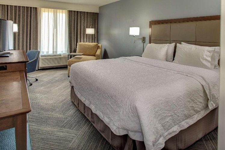 DOUBLE KING SIZE BED Room