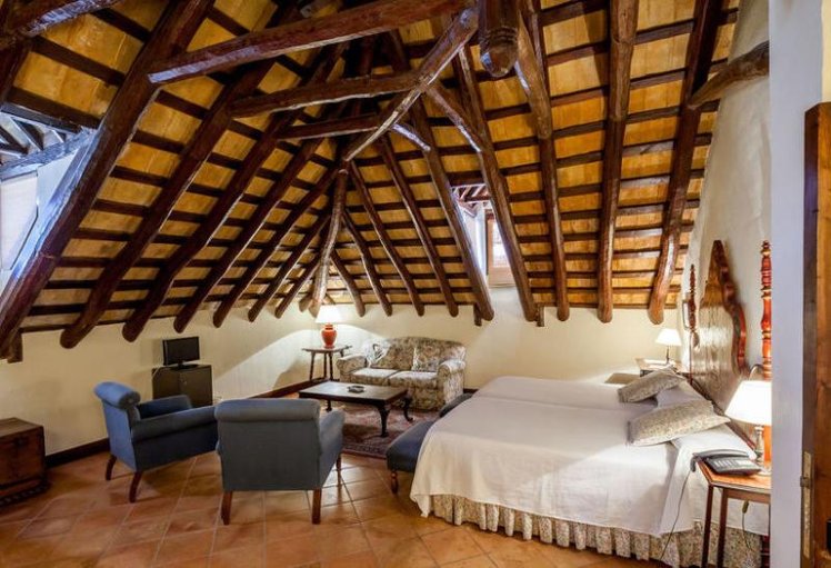 Double or Twin SUPERIOR Room