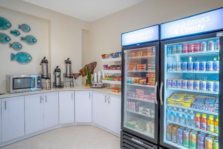 Holiday Inn Express and Suites Nassau