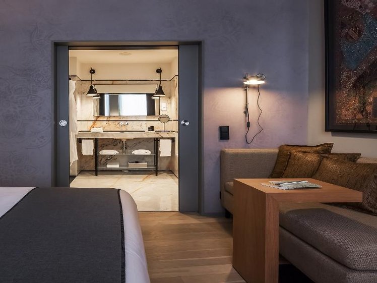 TWIN DELUXE Room