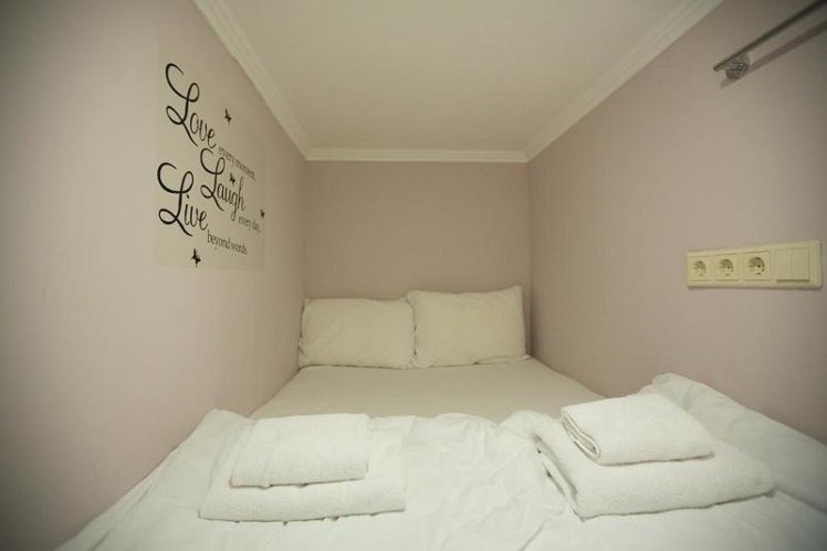 Capsule Hotel InterQUBE Chistye Prudy