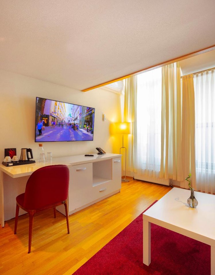 STUDIO SUPERIOR Room