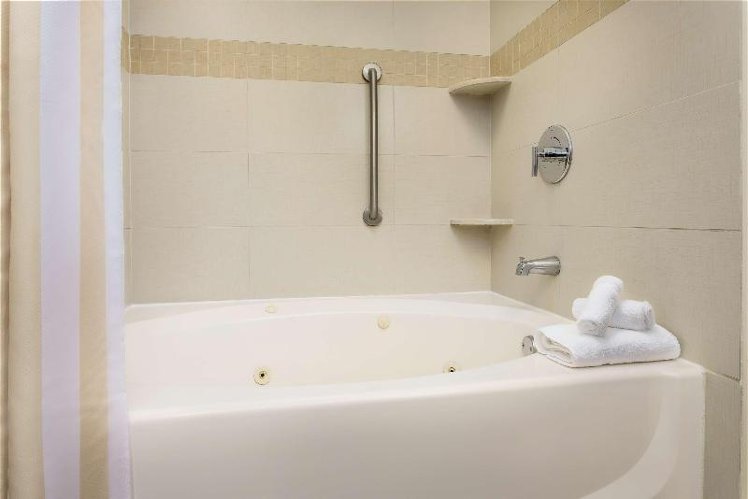 DOUBLE KING SIZE BED Room