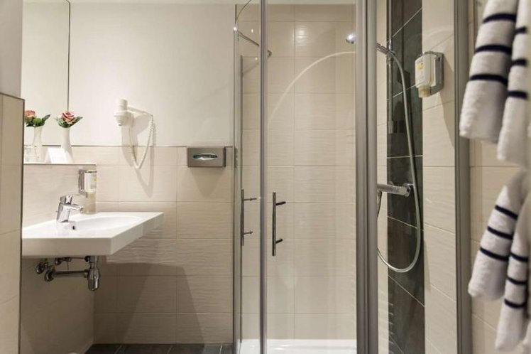 DOUBLE STANDARD Room
