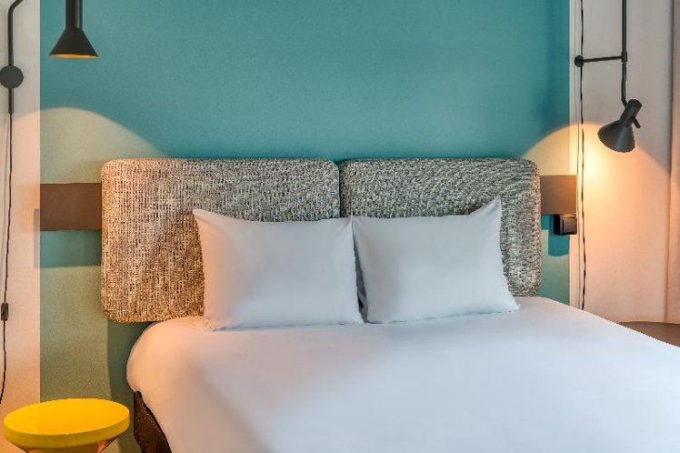 DOUBLE WITH DOUBLE BED Room