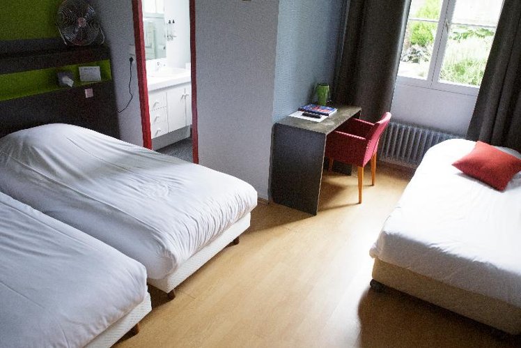 TRIPLE STANDARD Room