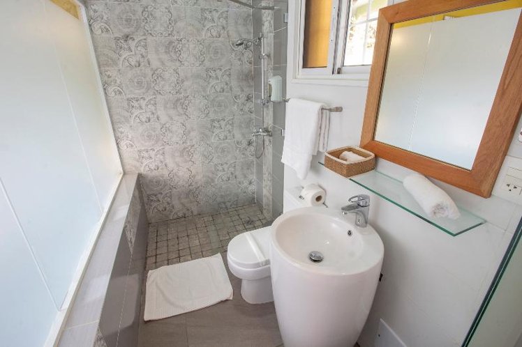 DOUBLE STANDARD Room