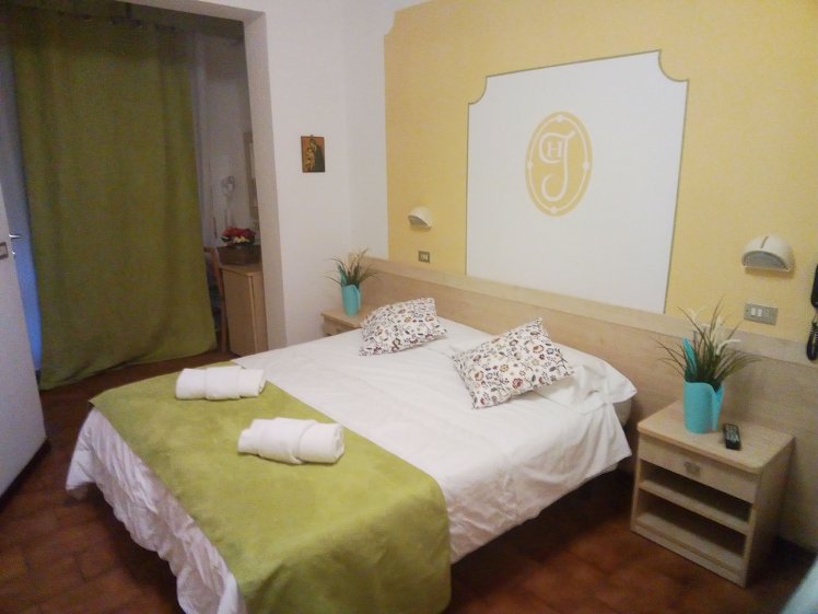 New Hotel Jolie