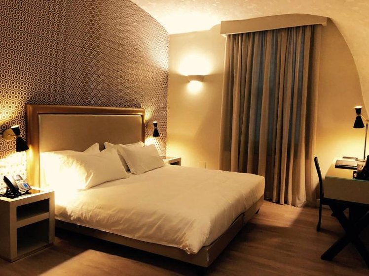 TRIPLE DELUXE Room