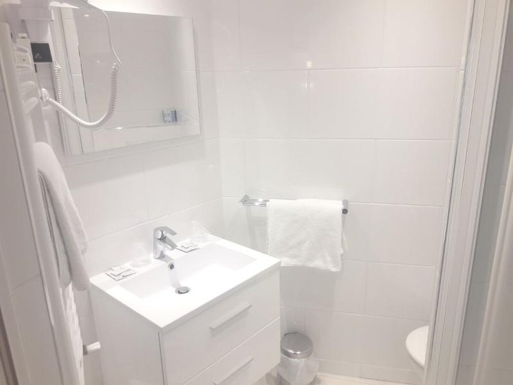 DOUBLE STANDARD Room