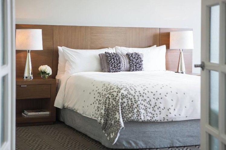 DOUBLE KING SIZE BED Room