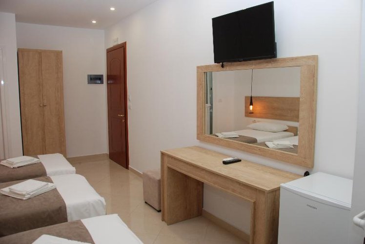 TRIPLE SEA VIEW Room