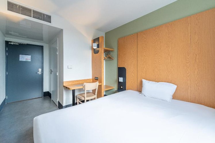 DOUBLE STANDARD Room
