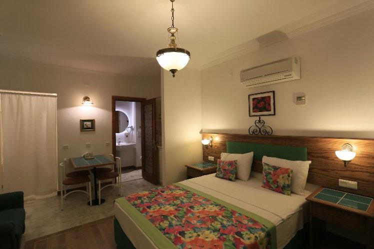 Room ONE BED Room