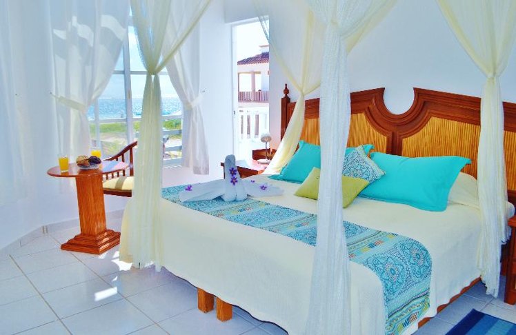 FAMILY ROOM PARTIAL SEA VIEW Room