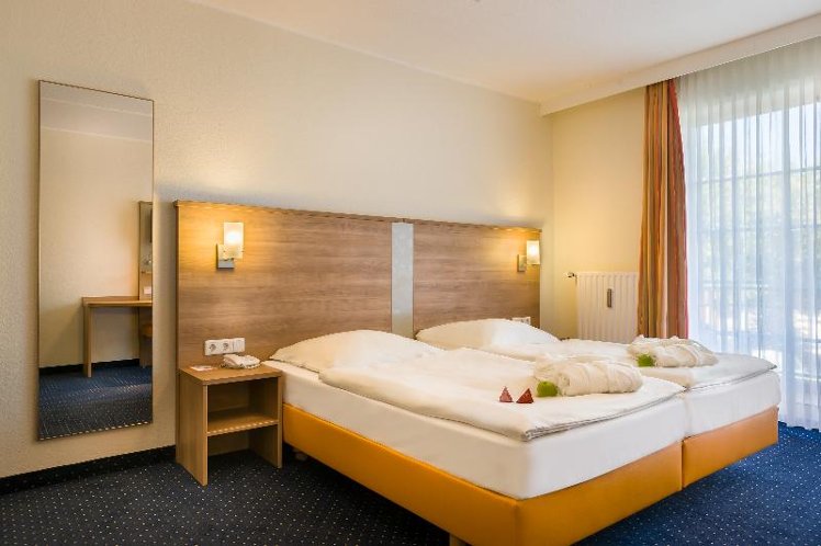 DOUBLE STANDARD Room
