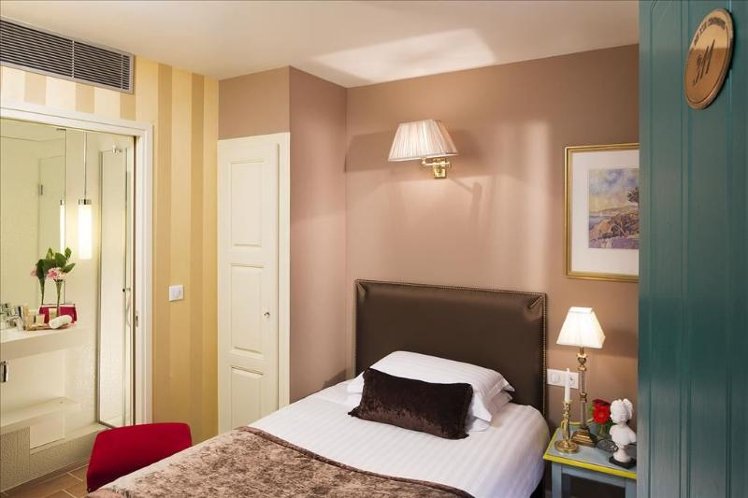 SINGLE CLASSIC Room